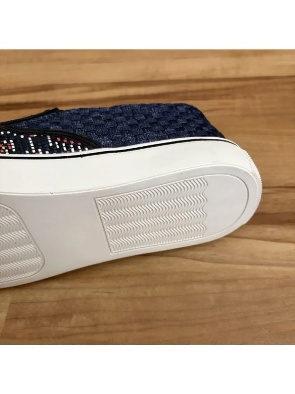 Bernie Mev Women’s Size USA 7 Woven Blair Slip On Geometric Pattern Memory Foam